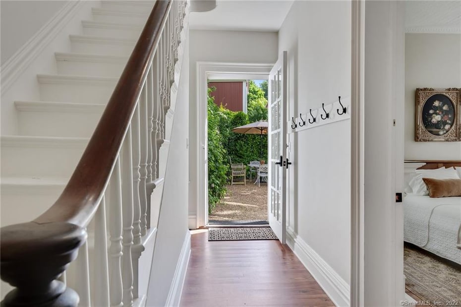 8 Norwich Road Photo 32