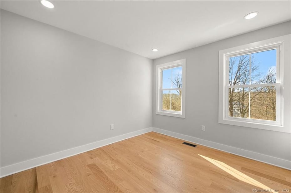 62 Ridgecrest Drive Photo 17