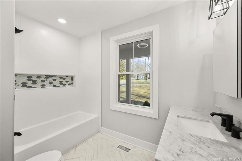 62 Ridgecrest Drive Photo 18