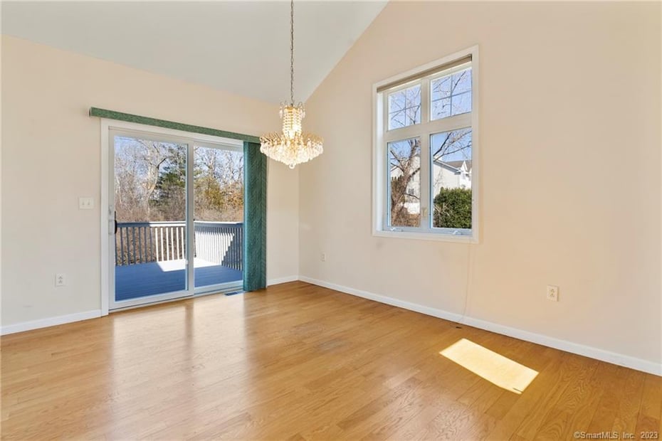 8 Maxwell Drive Photo 10