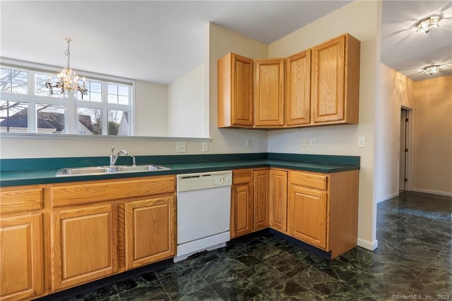 8 Maxwell Drive Photo 13