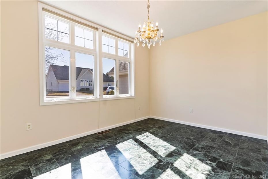 8 Maxwell Drive Photo 18
