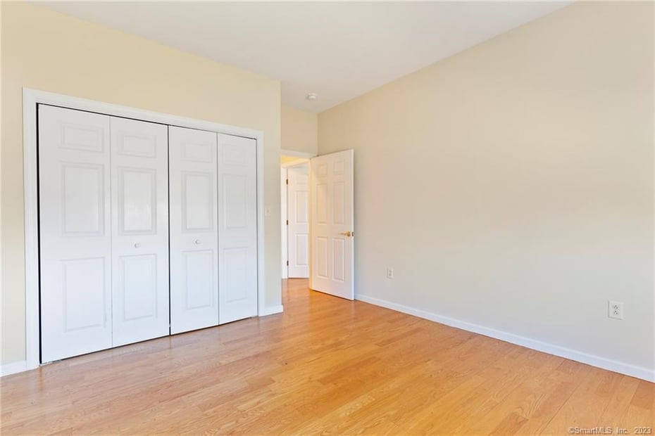 8 Maxwell Drive Photo 27