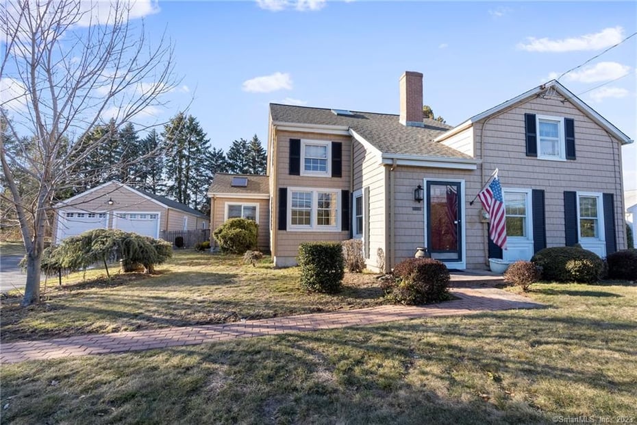 1231 Maple Street Photo 2
