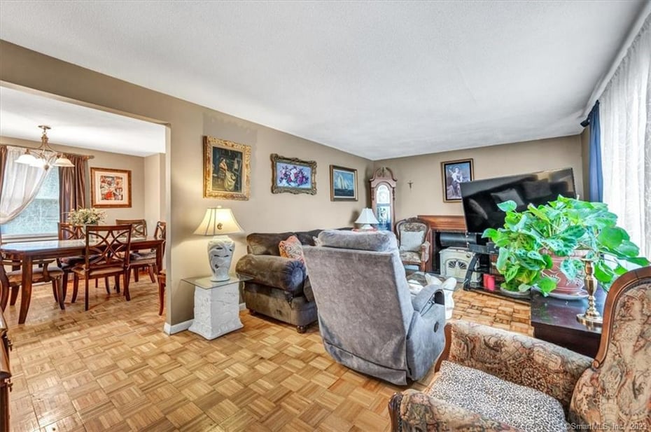 1 Hamilton Road Photo 9