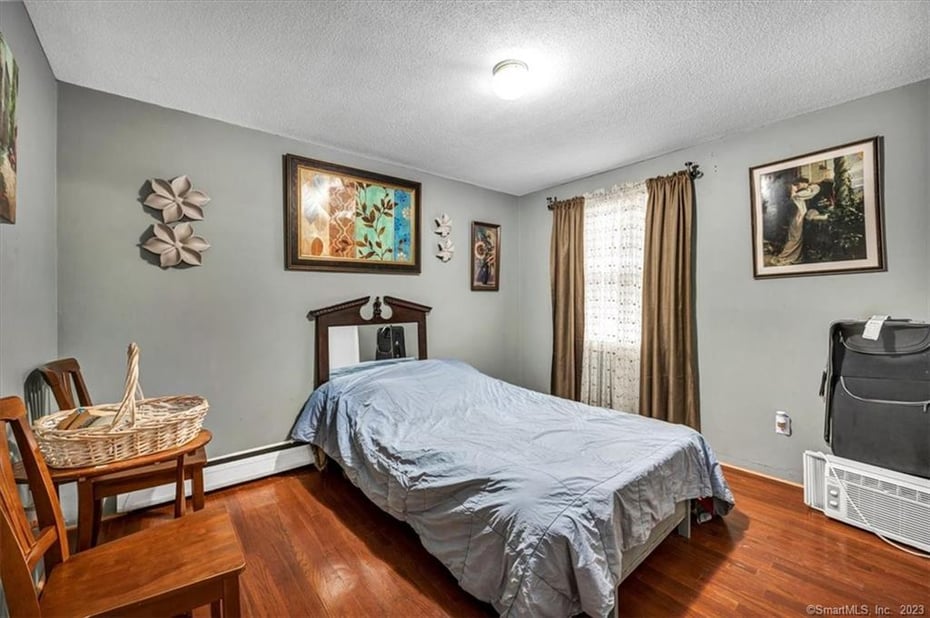 1 Hamilton Road Photo 14