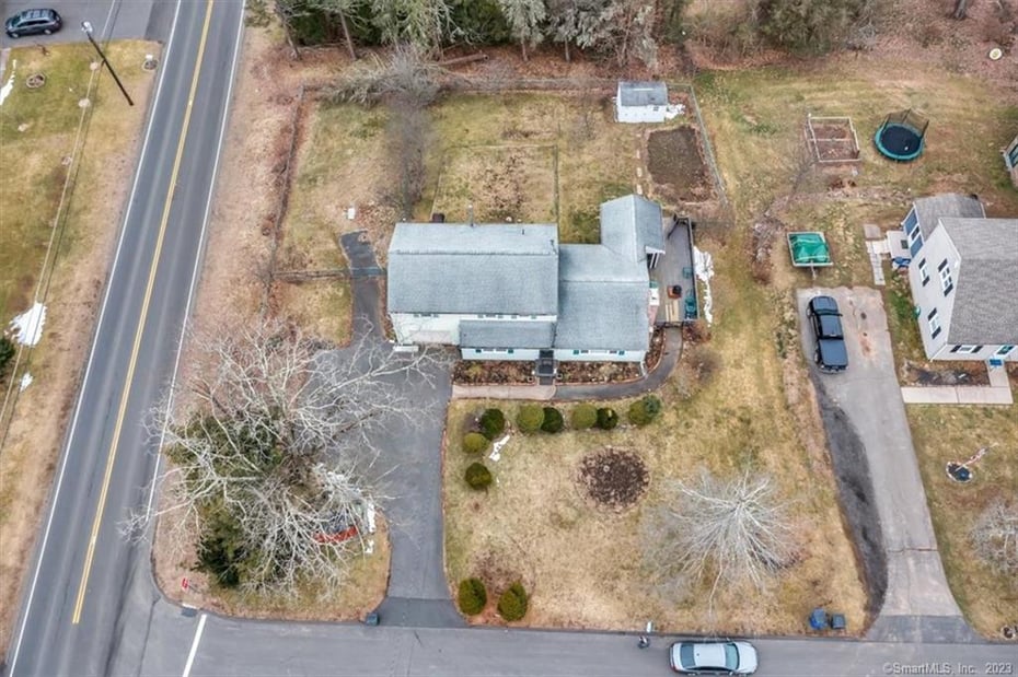 1 Hamilton Road Photo 33