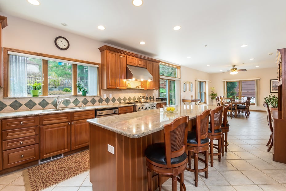 75 Bradley Avenue Photo 1