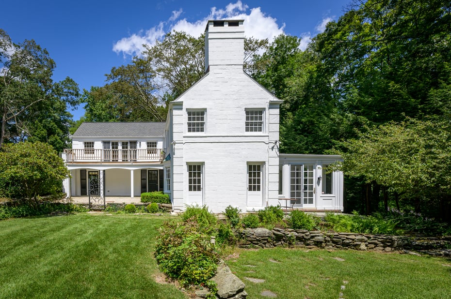141 Scribner Hill Road Photo 2