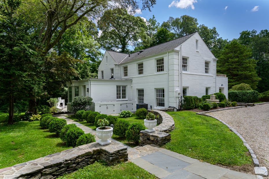 141 Scribner Hill Road Photo 1