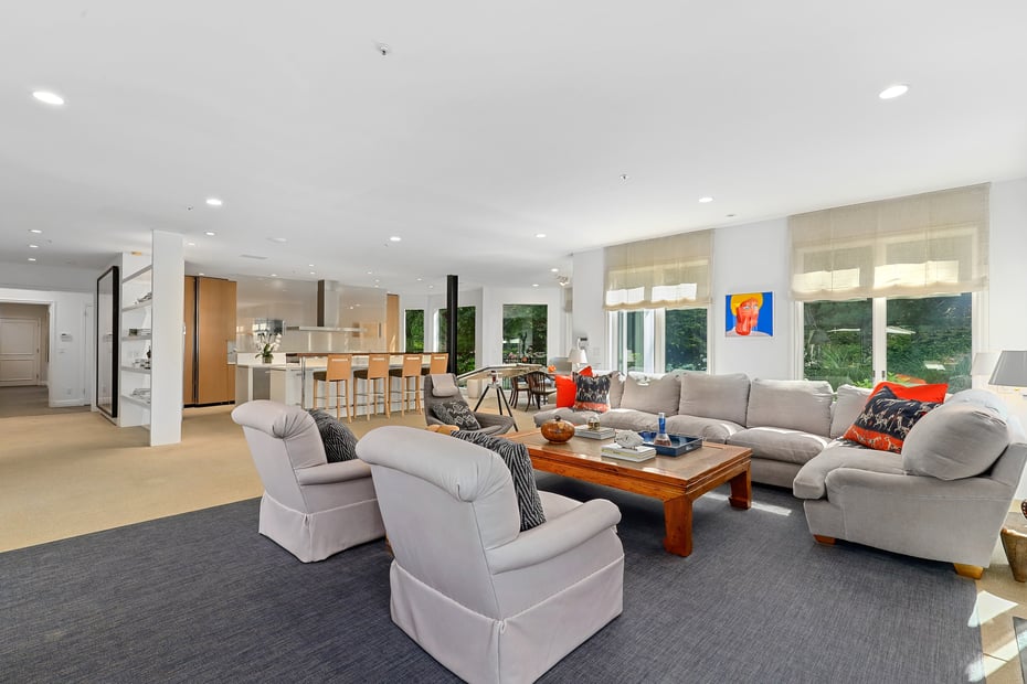6 Lincoln Woods Photo 16