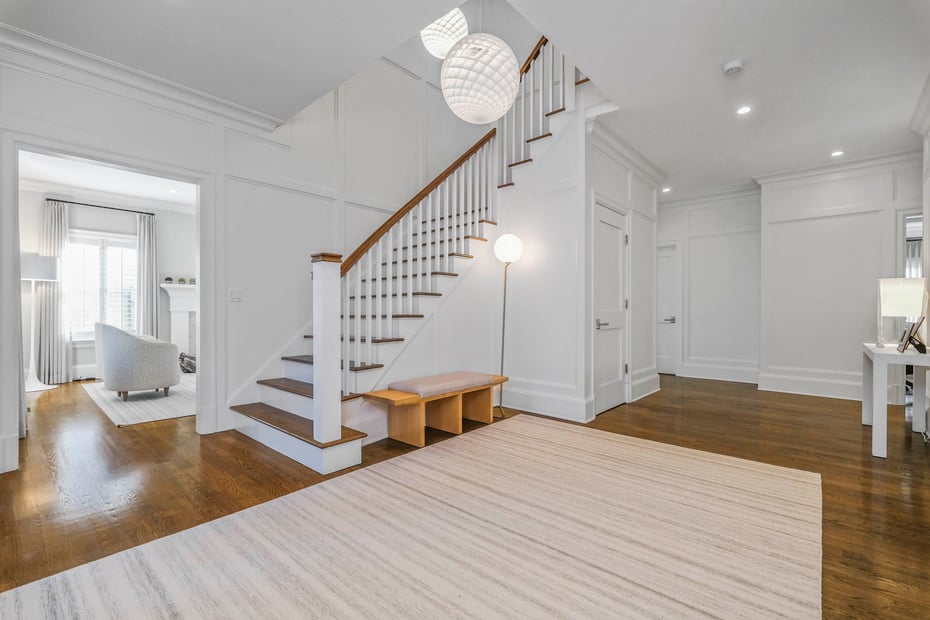 391 Park Avenue Photo 4