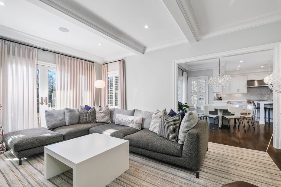 391 Park Avenue Photo 8