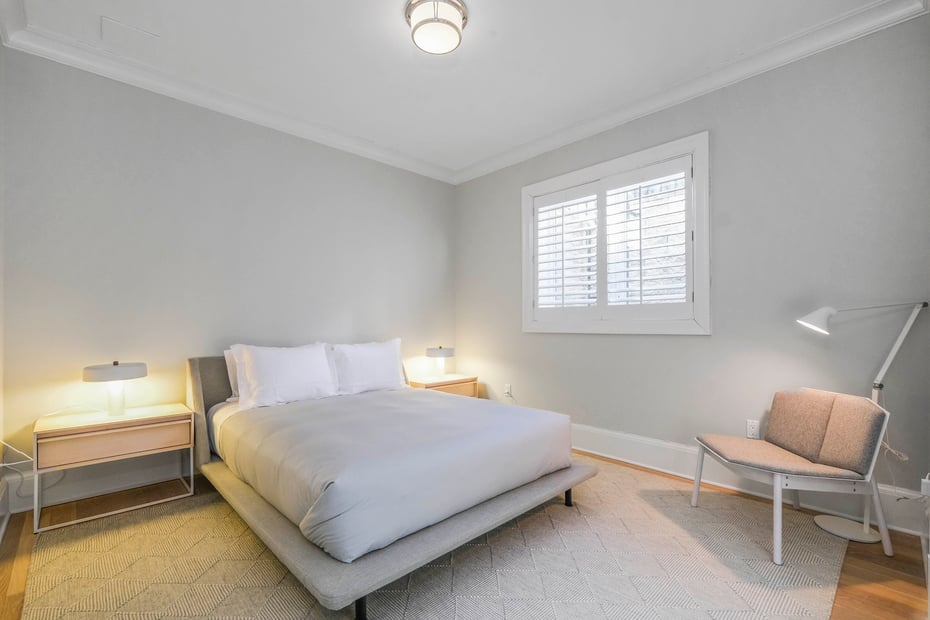 391 Park Avenue Photo 24