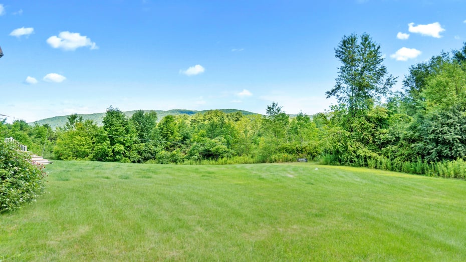 11 Melville Ct Photo 32