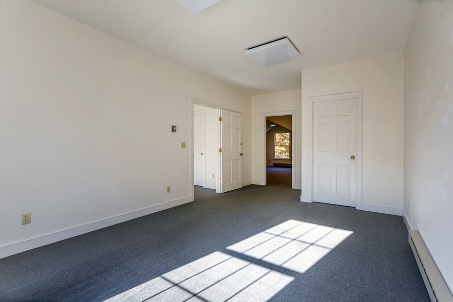 369 Litchfield Road Photo 26
