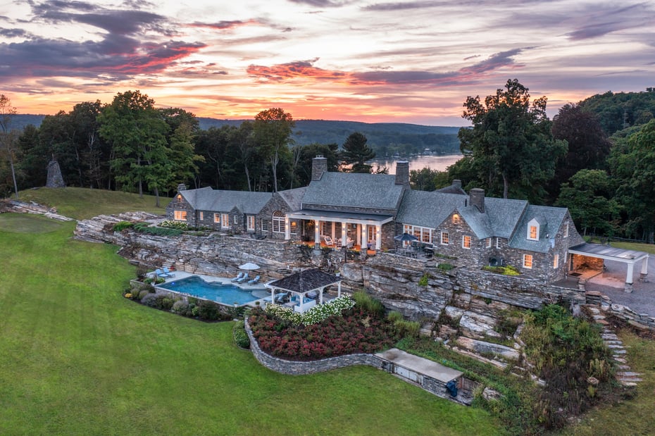 153 Ferry Road Photo 4