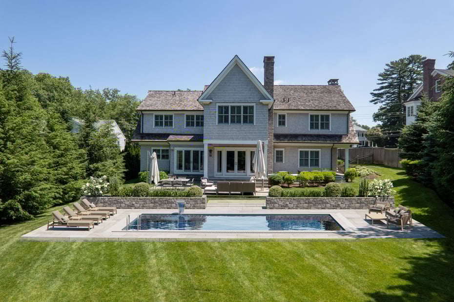 391 Park Avenue Photo 1
