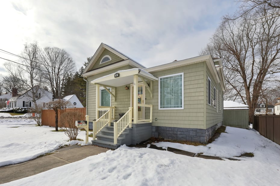 94 Commonwealth Ave Photo 2
