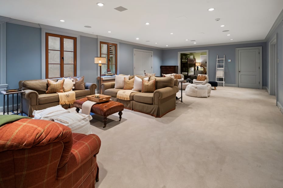 488 West Road Photo 43
