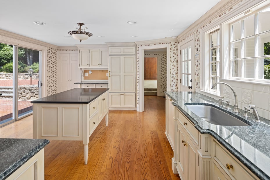 115 Greenley Road Photo 12