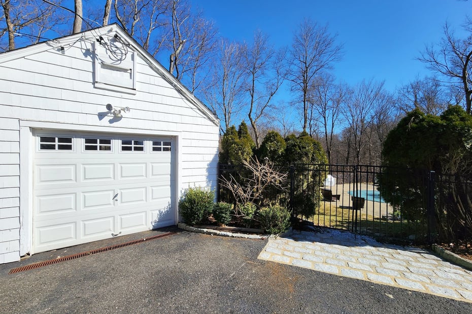 228 Florida Hill Road Photo 37