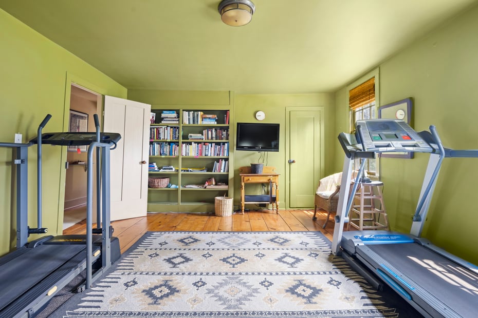 18 Brewster Road Photo 20
