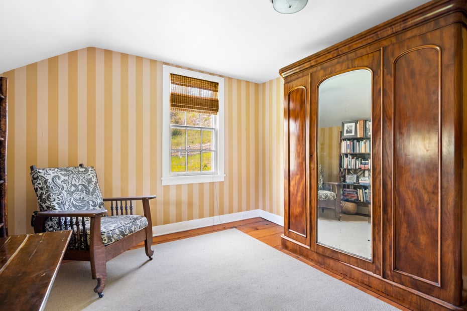18 Brewster Road Photo 21