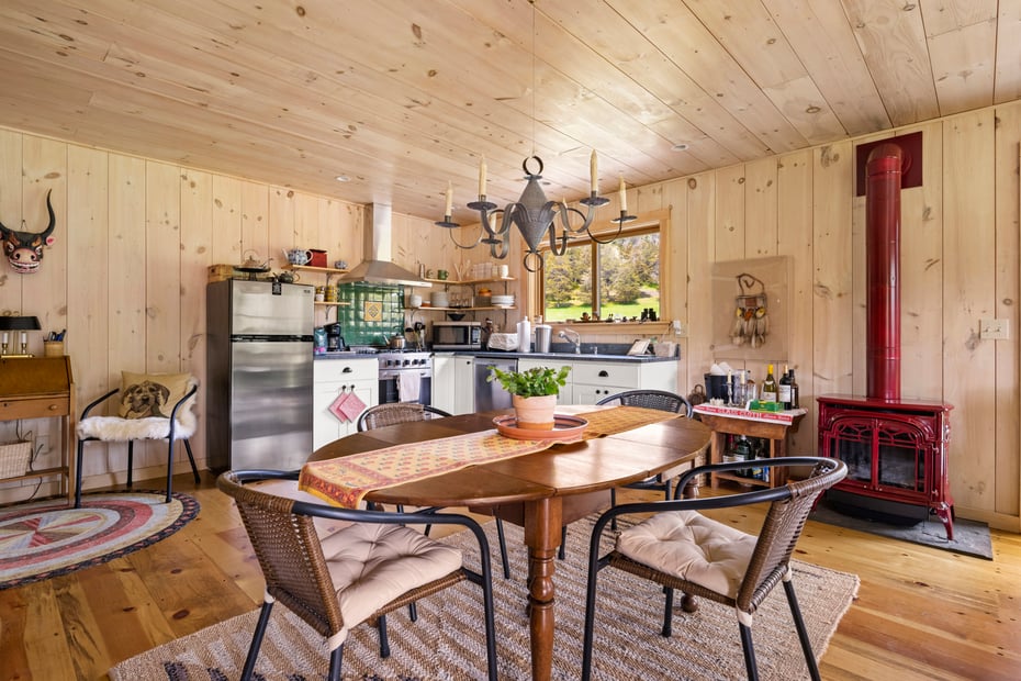 18 Brewster Road Photo 32