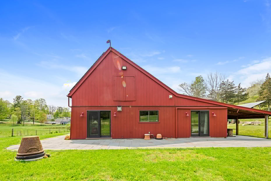 18 Brewster Road Photo 31