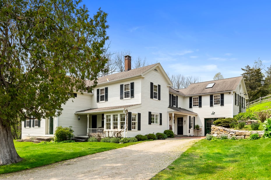 18 Brewster Road Photo 1
