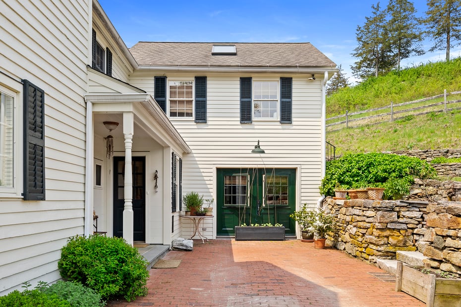 18 Brewster Road Photo 24