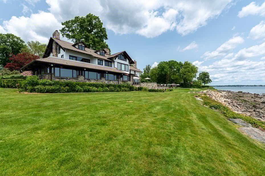 2236 Shippan Avenue Photo 8