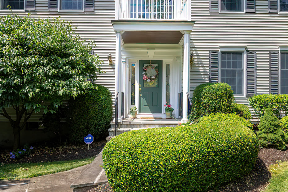 4 Saugatuck Ridge Road Photo 3