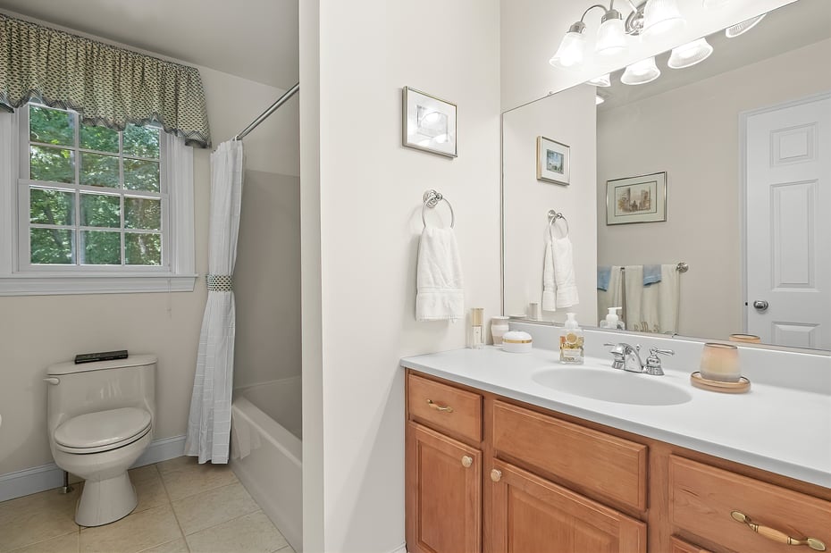 4 Saugatuck Ridge Road Photo 31