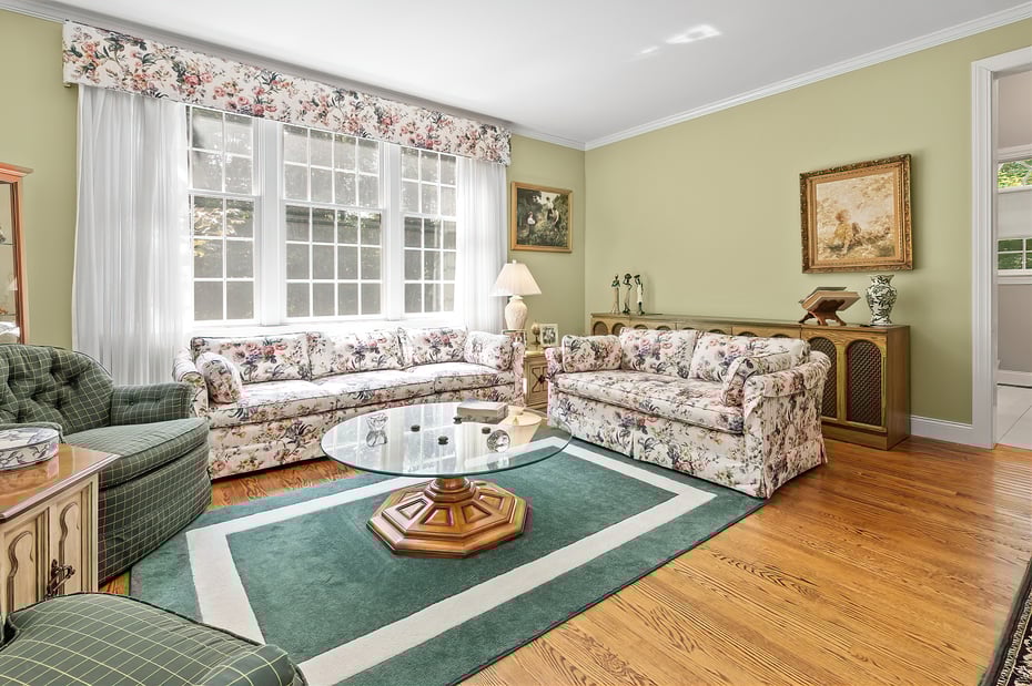 4 Saugatuck Ridge Road Photo 5