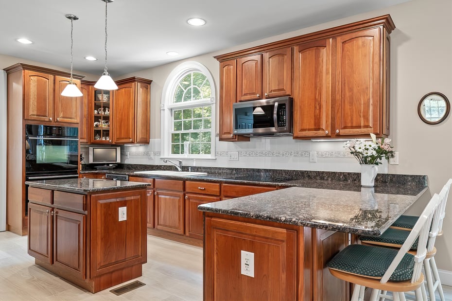 4 Saugatuck Ridge Road Photo 11