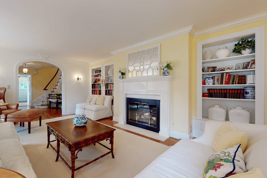 126 King Street West Photo 15
