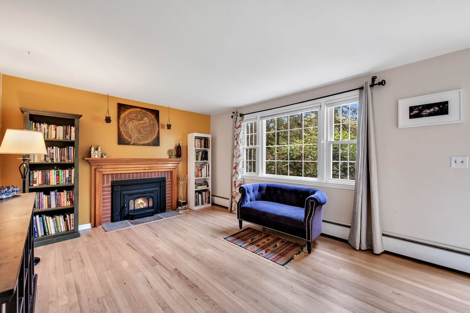 51 Fernwood Drive Photo 8
