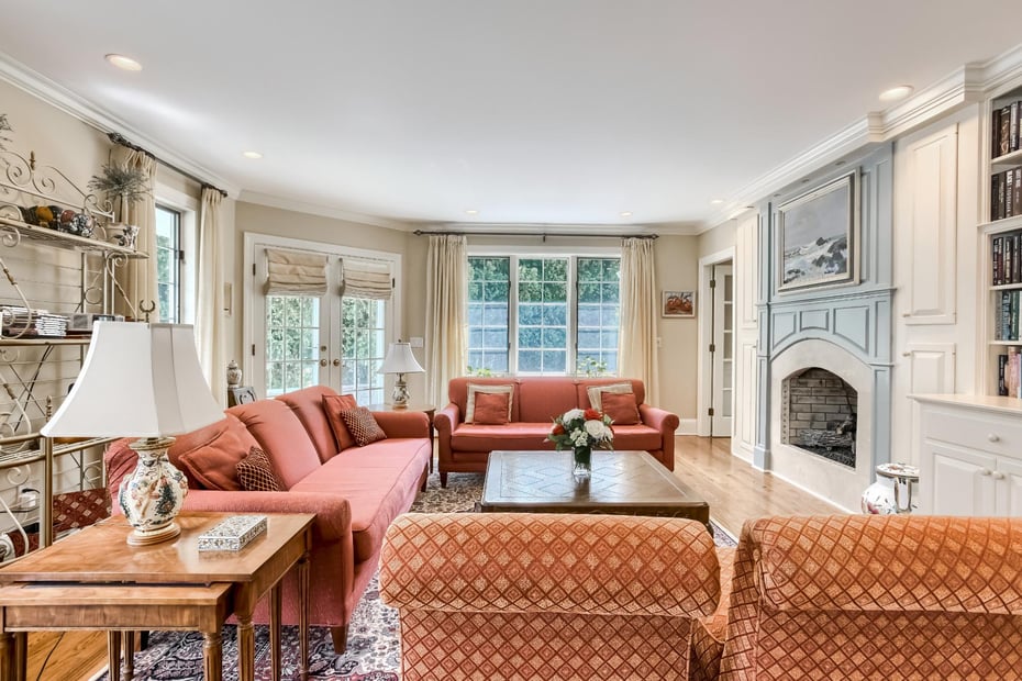 16 Montauk Avenue Photo 12