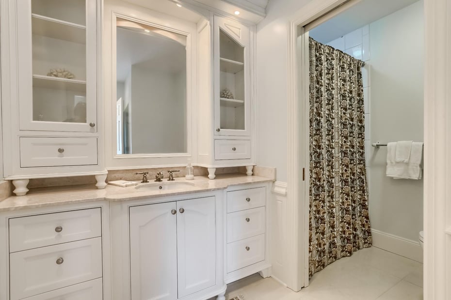 16 Montauk Avenue Photo 24