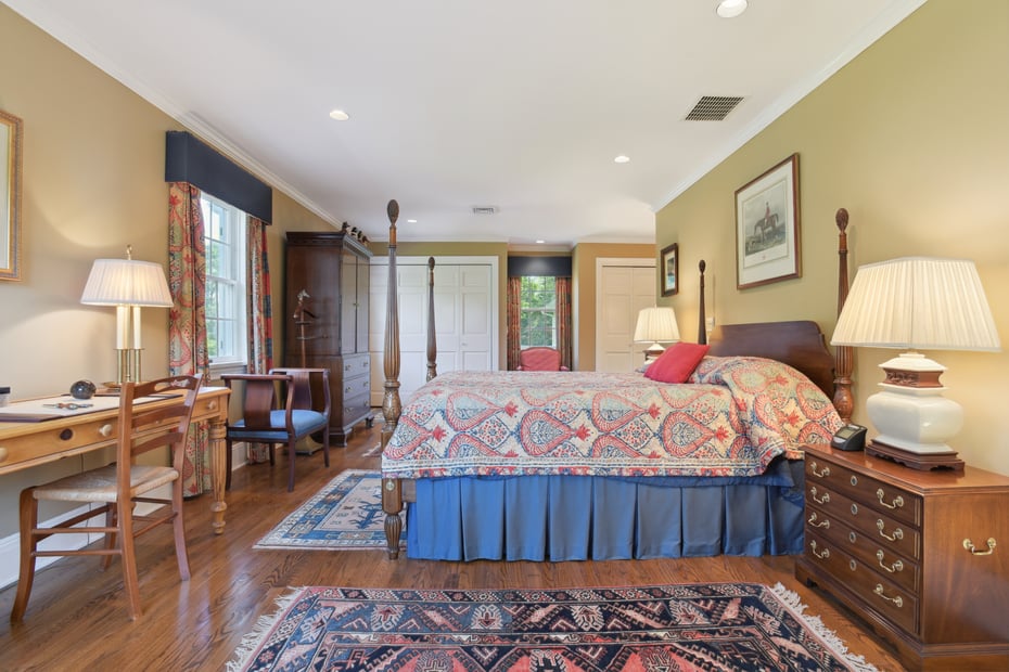 16 Montauk Avenue Photo 25