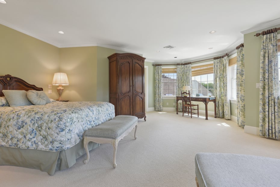 16 Montauk Avenue Photo 34