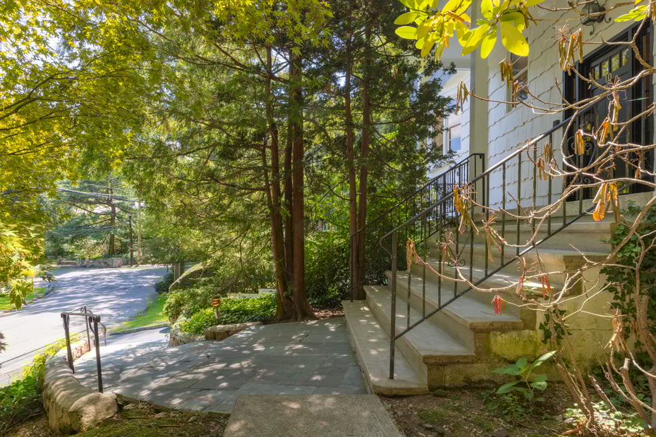 10 Rockledge Road Photo 3