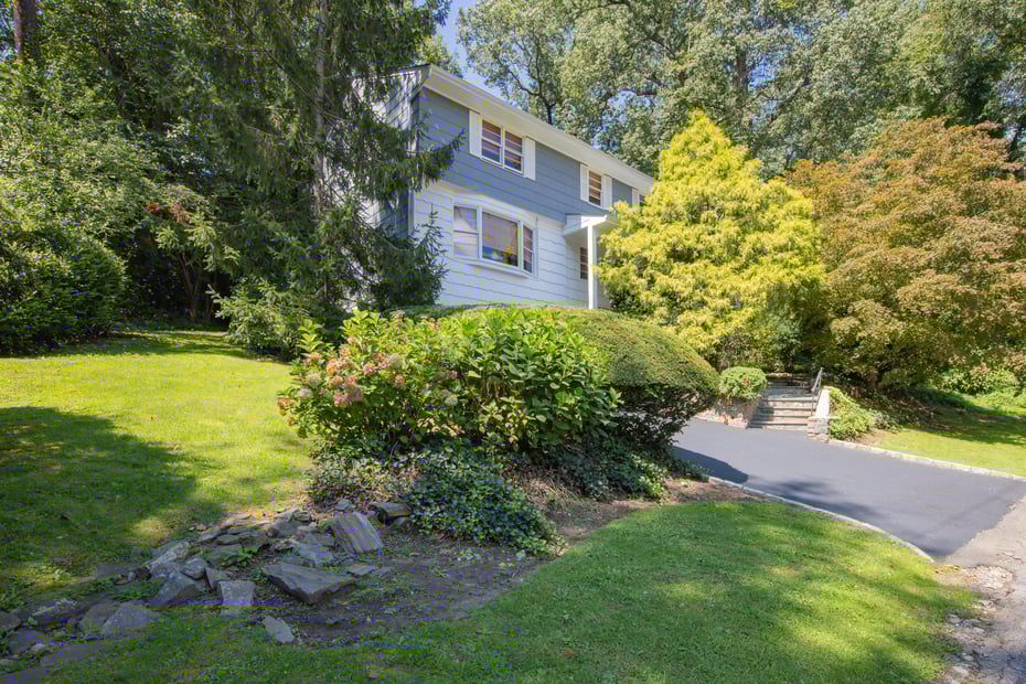 10 Rockledge Road Photo 2