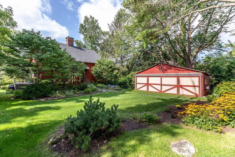 235 Wells Hill Road Photo 4