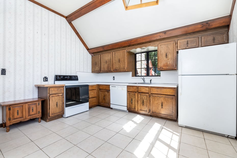 366 Litchfield Road Photo 17