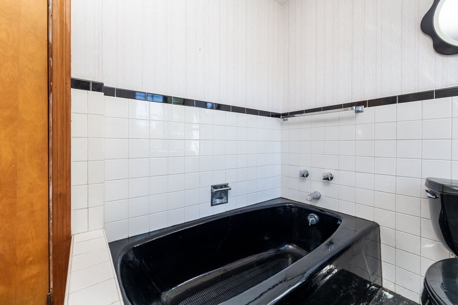 366 Litchfield Road Photo 21
