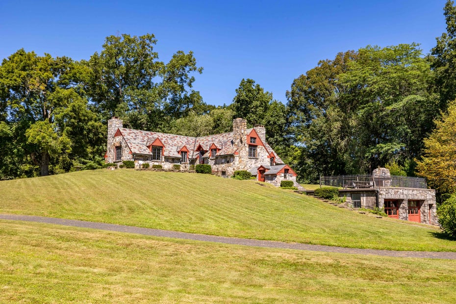 366 Litchfield Road Photo 5