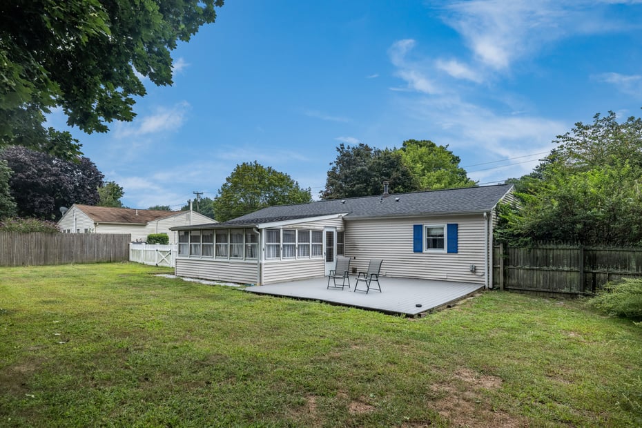 12 Park Drive Photo 5